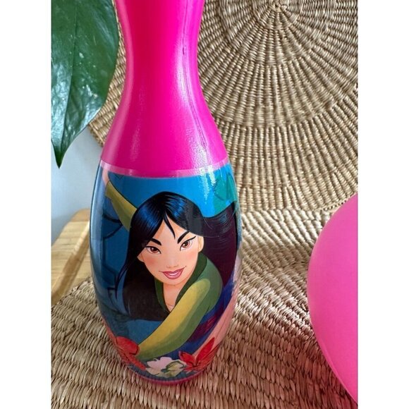 3 Piece Plastic Disney Bowling set - Picture 4 of 9